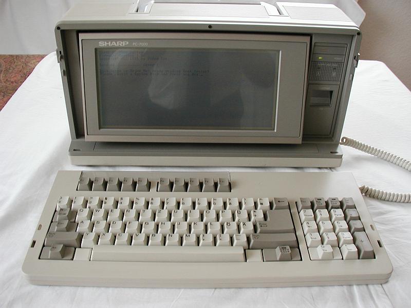 Sharp PC 7000 (1).JPG